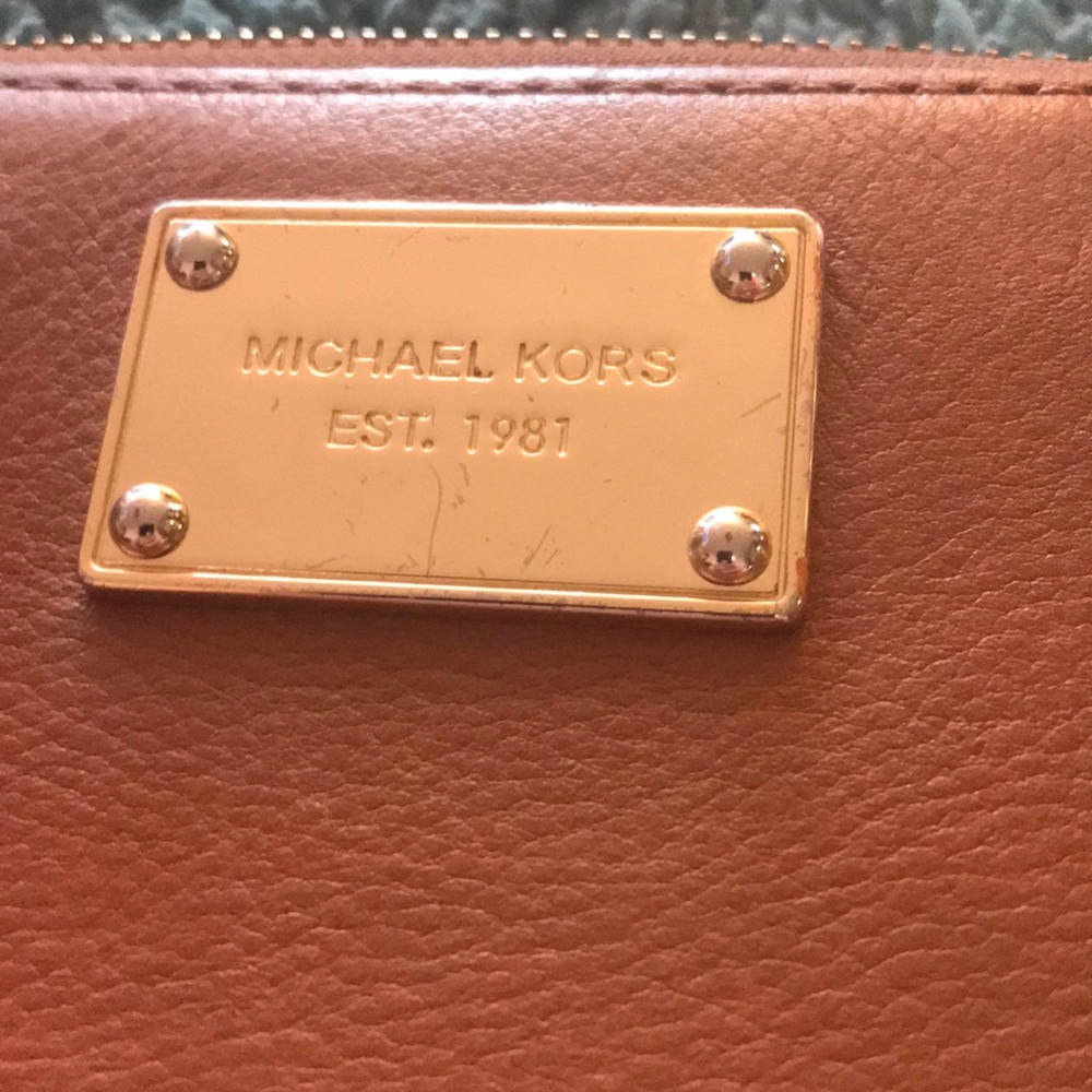 Tan Michael Kors wallet